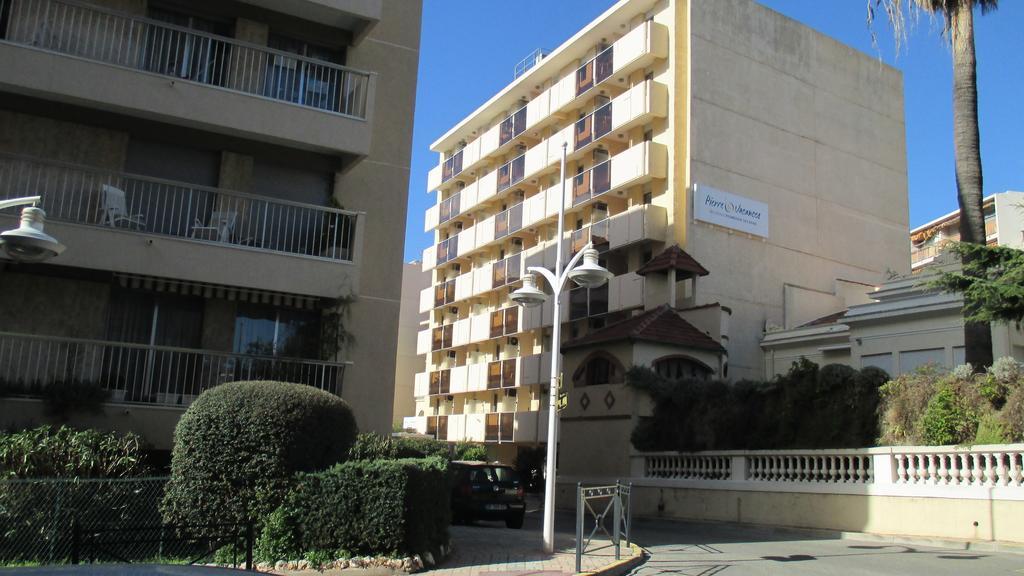 Promenade Des Bains Apartment Saint-Raphaël Rom bilde